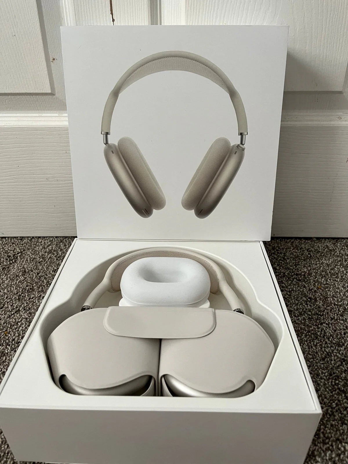 AIRPODS MAX WITH MAGNETIC CUSHIONS - PREMIUM QUALITY